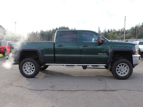 Used 2015 Chevrolet Silverado 2500 LT w/ LT Convenience Package image 4