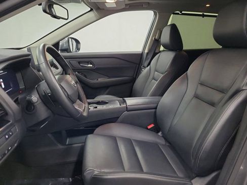 Used 2025 Nissan Rogue SL w/ SL Premium Package FWD image 21