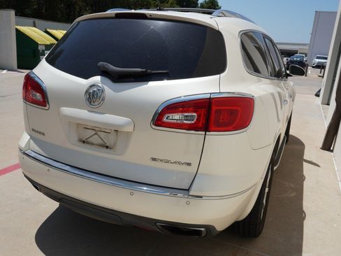 Used 2015 Buick Enclave Premium w/ Experience Buick Package FWD image 5