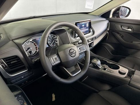 New 2026 Nissan Rogue Dark Armor AWD/4WD image 9