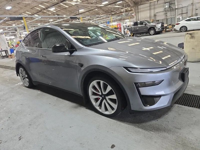 Used 2018 Tesla Model X 75D AWD/4WD image 3