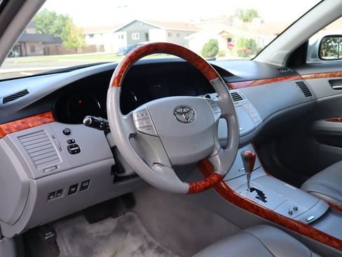 Used 2007 Toyota Avalon Limited FWD image 15