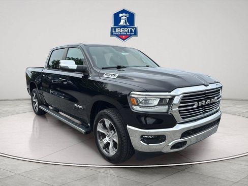 Used 2023 RAM 1500 Laramie AWD/4WD image 16