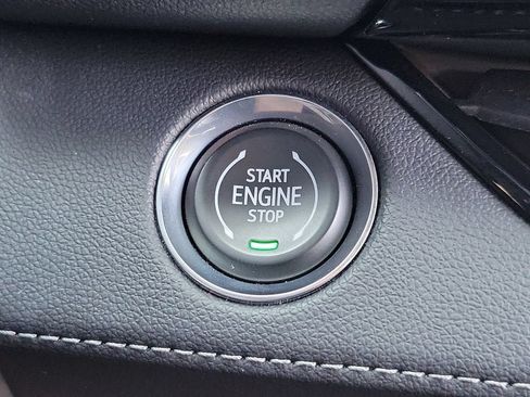 Used 2026 Buick Enclave Preferred w/ Power Package FWD image 30
