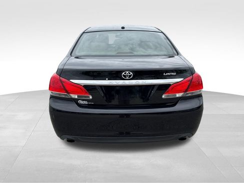 Used 2011 Toyota Avalon Limited FWD image 5
