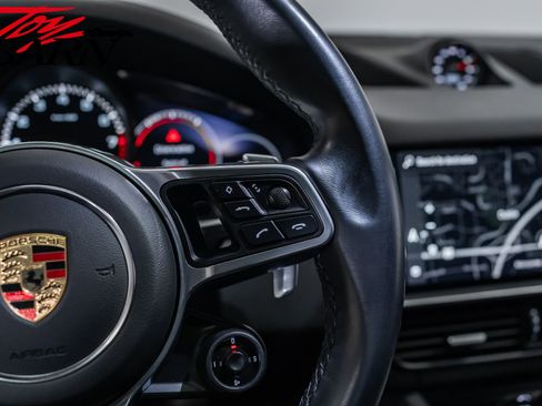 Used 2022 Porsche Cayenne S image 30