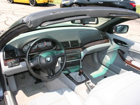 Used 2003 BMW 330Ci Convertible RWD image 3