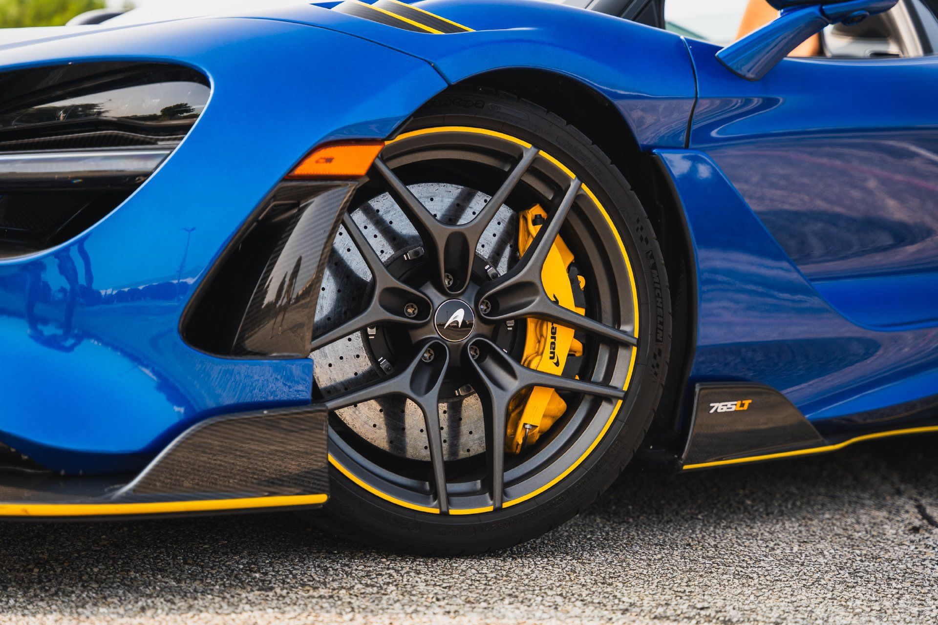 Used 2022 McLaren 765LT RWD image 12