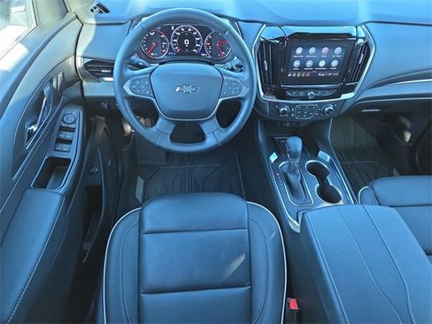 Used 2023 Chevrolet Traverse Premier w/ Redline Edition image 12