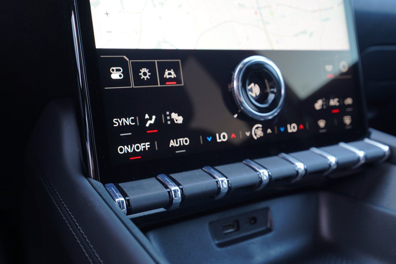 New 2027 GMC Terrain Elevation w/ Elevation Premium Package FWD image 15