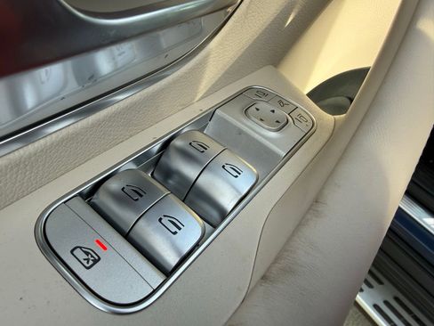 New 2026 Mercedes-Benz GLE 53 AMG 4MATIC Coupe image 12