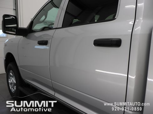 New 2026 RAM 3500 Tradesman AWD/4WD image 32