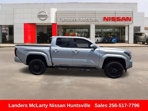 Used 2024 Toyota Tacoma SR5 AWD/4WD image 2