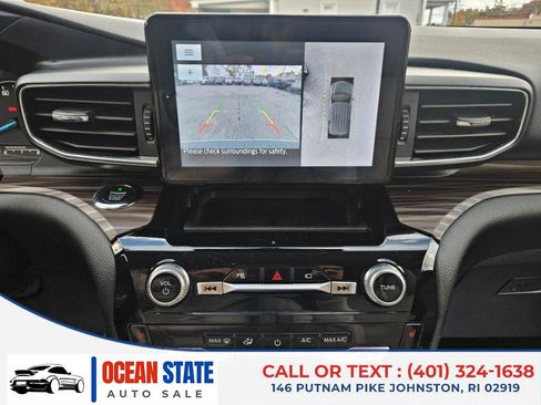 Used 2021 Ford Explorer Limited image 19