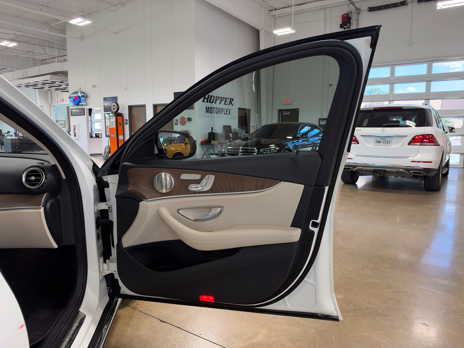 Used 2021 Mercedes-Benz E 450 4MATIC All-Terrain Wagon w/ Premium Package image 38