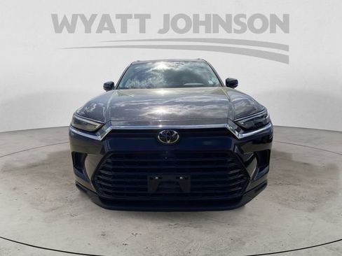 Used 2025 Toyota Grand Highlander AWD image 13