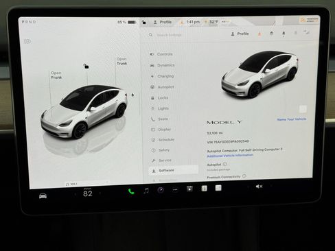 Used 2023 Tesla Model Y Long Range image 29