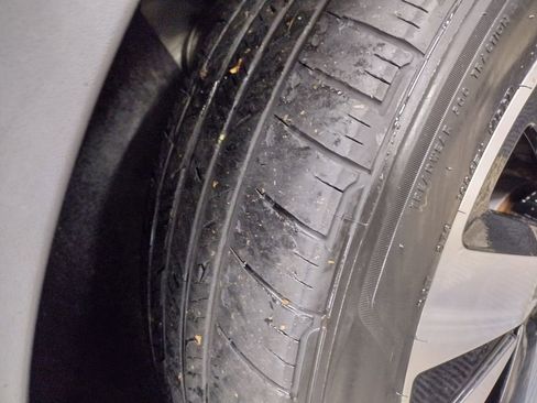 Used 2021 Volkswagen ID.4 Pro S w/ Gradient Package image 6