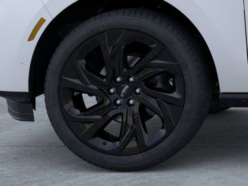 New 2026 Lincoln Navigator L Black Label AWD/4WD image 19