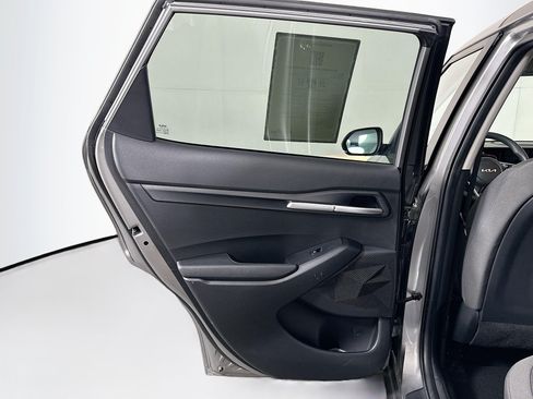 Used 2026 Kia Seltos LX FWD image 25