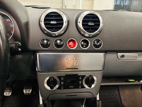 Used 2003 Audi TT 1.8T AWD/4WD image 18