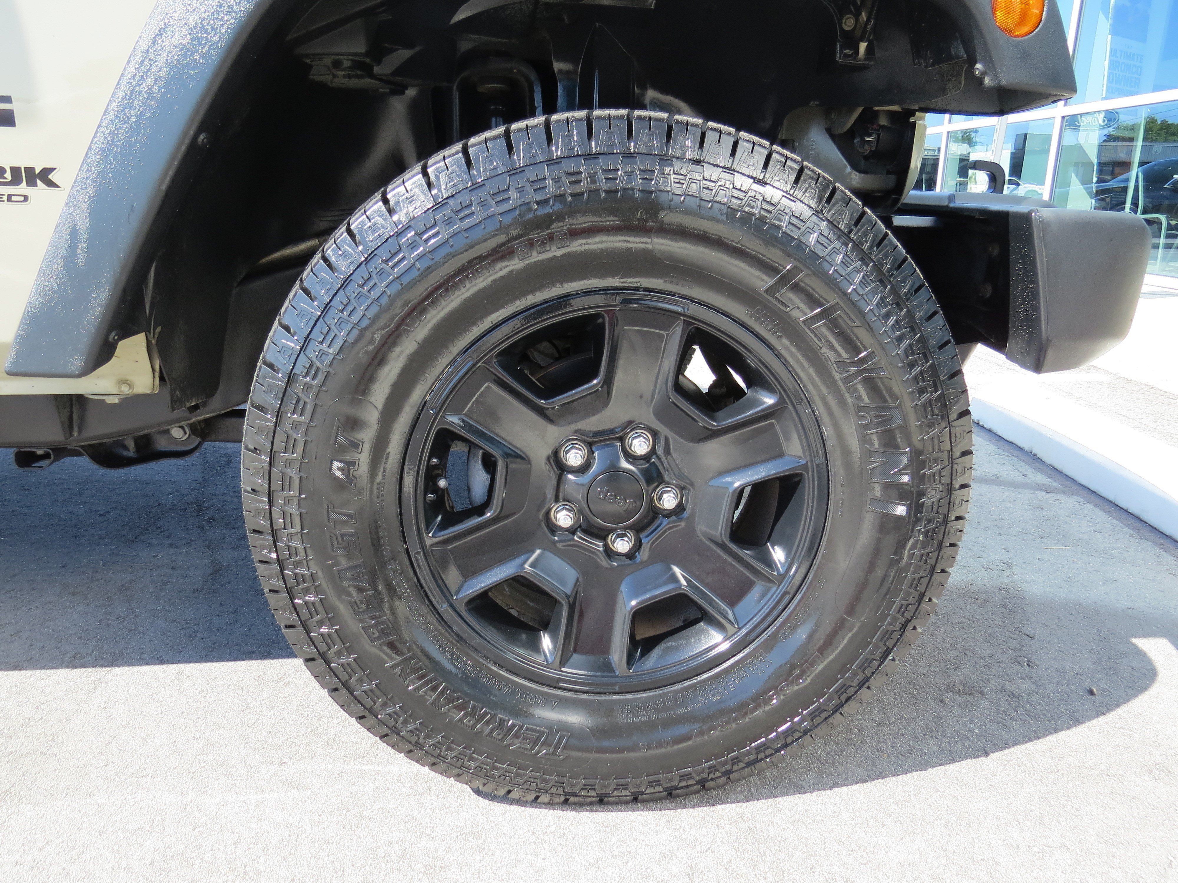 Used 2018 Jeep Wrangler Unlimited Sport S AWD/4WD image 10