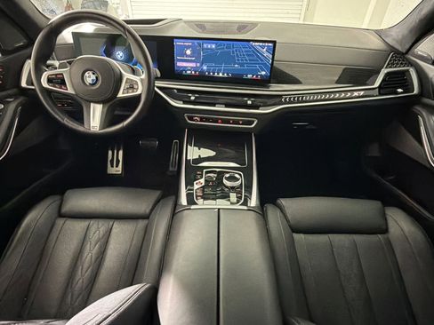Certified 2024 BMW X7 xDrive40i w/ Executive Package AWD/4WD image 15