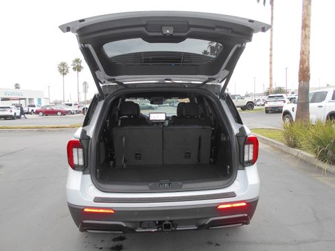 New 2026 Ford Explorer ST-Line w/ ST-Line Street Pack image 34