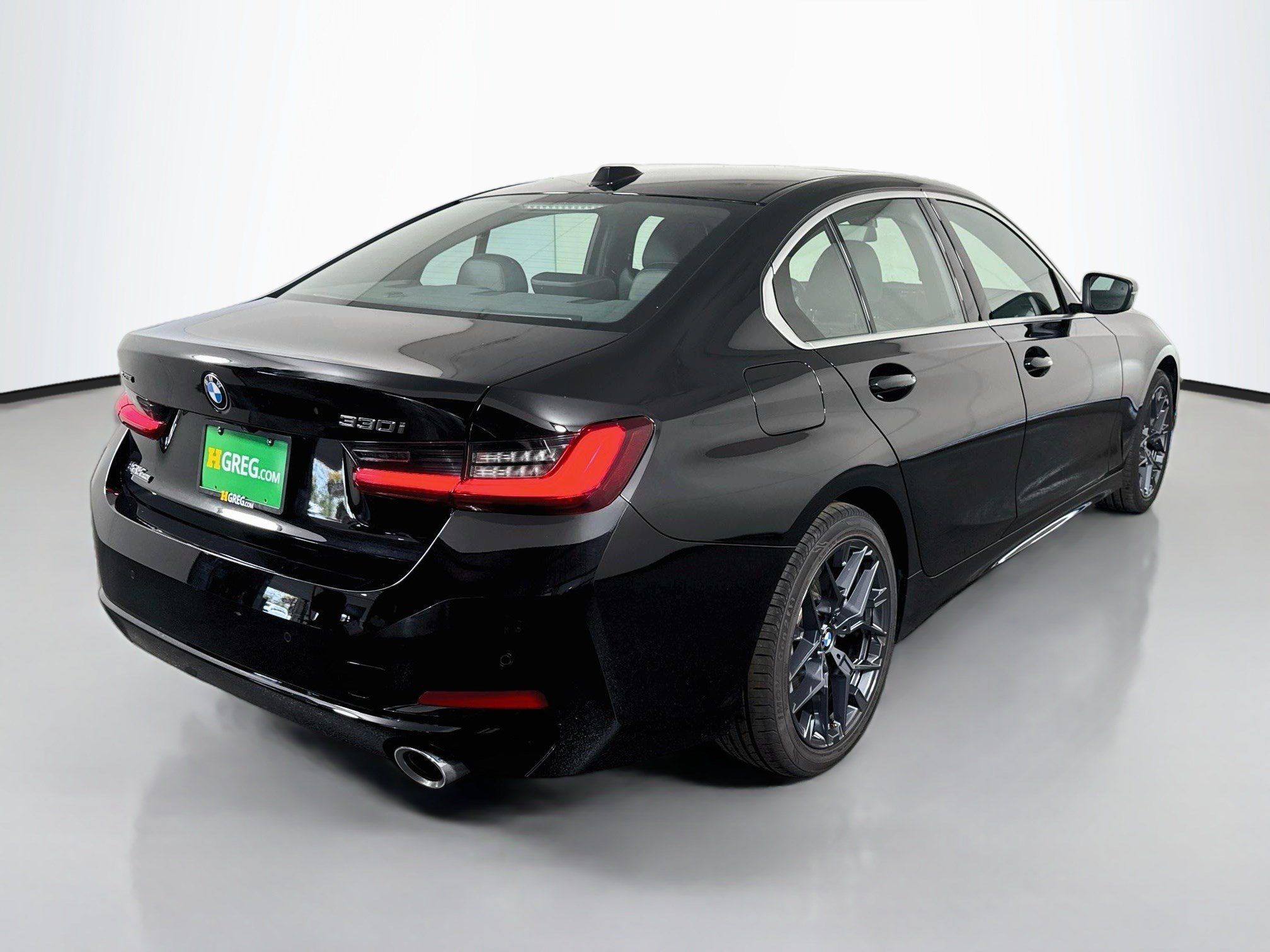 Used 2026 BMW 330i xDrive Sedan AWD/4WD image 10