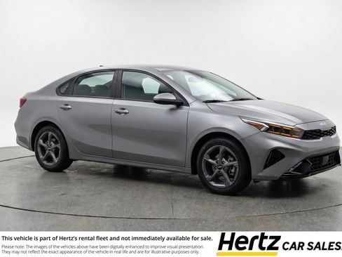 Used 2025 Kia K4 FWD image 1