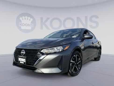 Used 2025 Nissan Sentra SV w/ Trunk Package FWD image 1