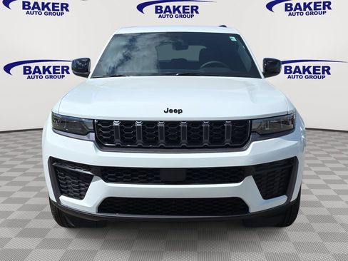 New 2026 Jeep Grand Cherokee Altitude AWD/4WD image 8
