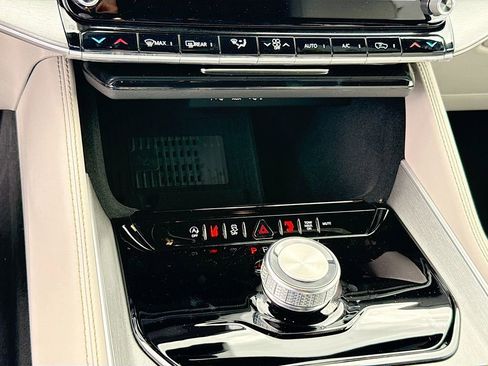 New 2026 Jeep Grand Wagoneer 2WD image 16