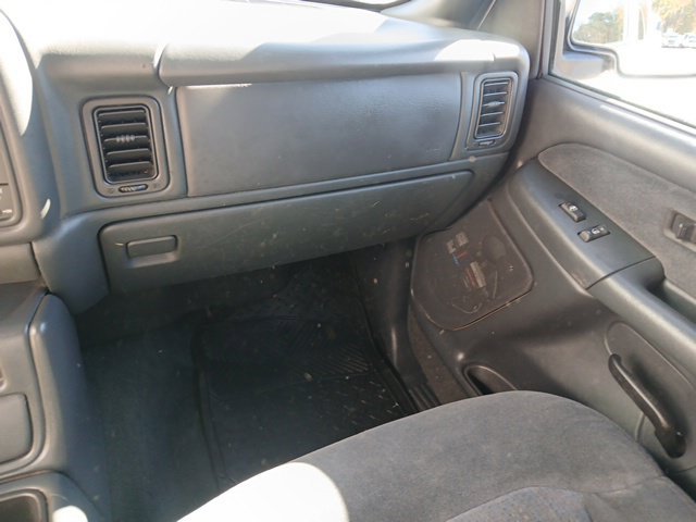 Used 2001 Chevrolet Silverado 2500 LS RWD image 22