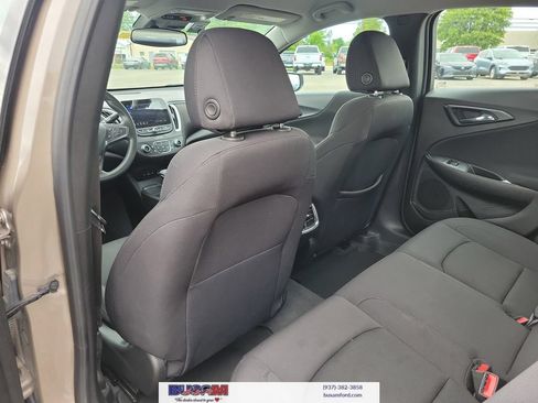 Used 2023 Chevrolet Malibu LT FWD image 11