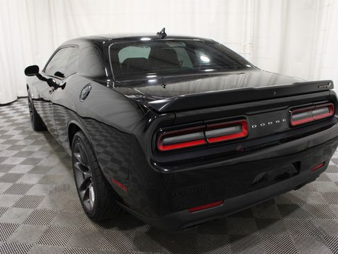Used 2022 Dodge Challenger R/T Scat Pack RWD image 27