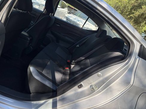 Used 2025 Nissan Versa SV FWD image 23
