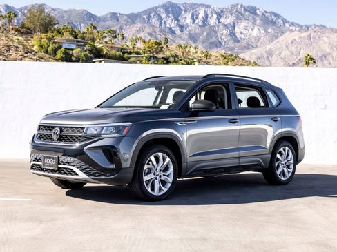 Used 2023 Volkswagen Taos S image 1