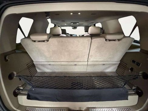 Used 2017 Chevrolet Tahoe LT w/ LT Signature Package image 9