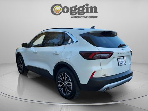 New 2026 Ford Escape SE image 4