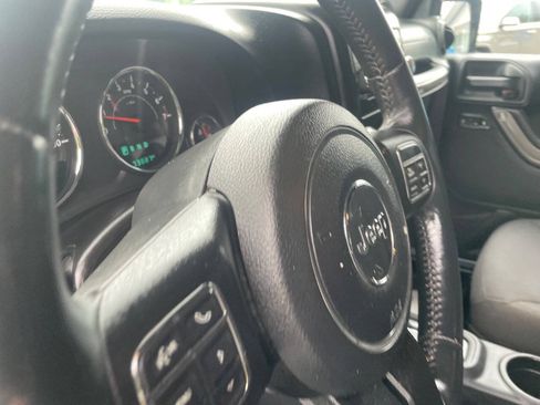 Used 2014 Jeep Wrangler Sport AWD/4WD image 14