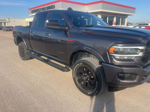 Used 2020 RAM 2500 Laramie w/ Night Edition image 2