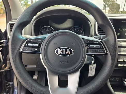 Used 2021 Kia Sportage LX FWD image 19