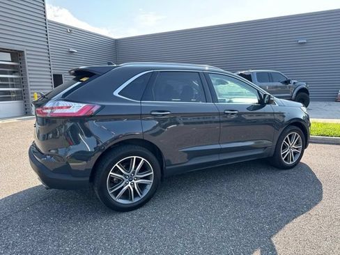 Used 2021 Ford Edge Titanium FWD image 5