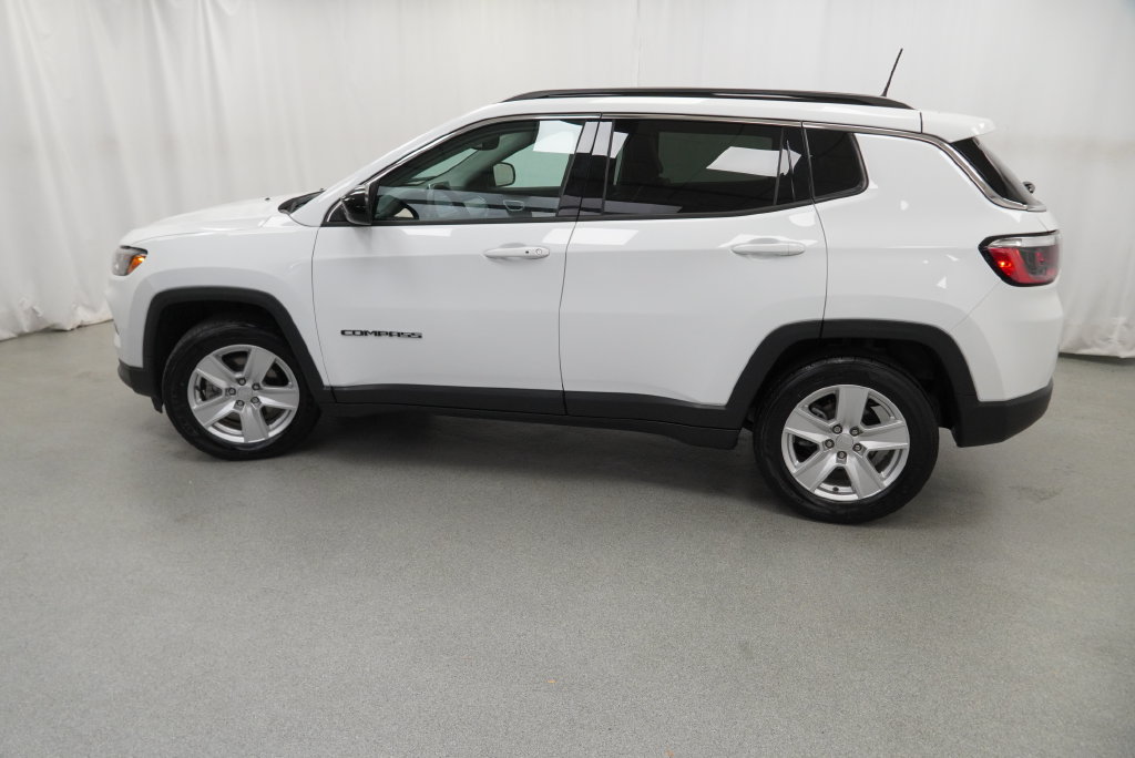 Used 2022 Jeep Compass Latitude FWD image 6