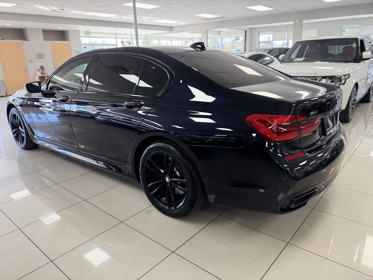 Used 2016 BMW 750i xDrive AWD/4WD image 2