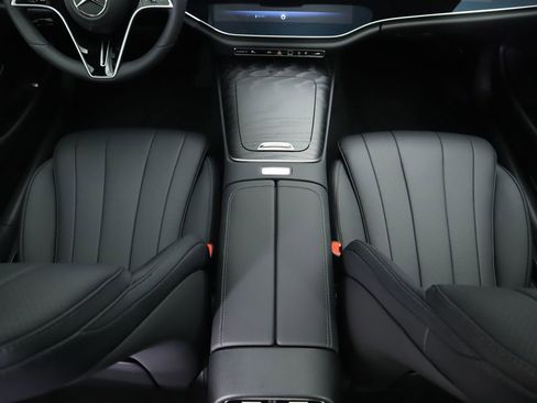 New 2026 Mercedes-Benz E 350 Sedan image 18