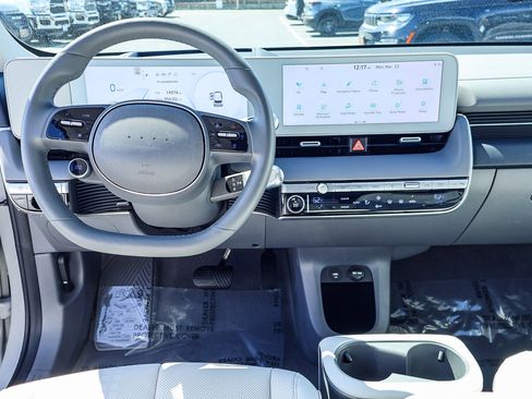 Used 2024 Hyundai Ioniq 5 Limited image 3