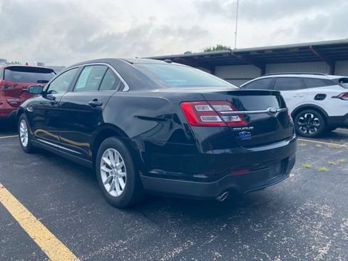 Used 2014 Ford Taurus SE FWD image 10