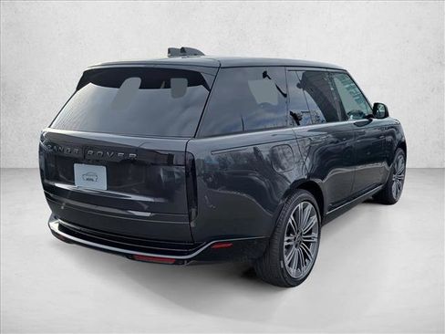 New 2025 Land Rover Range Rover SE image 5